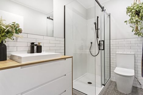 Photo of property in 2/18 Gray Avenue, Mangere East, Auckland, 2024