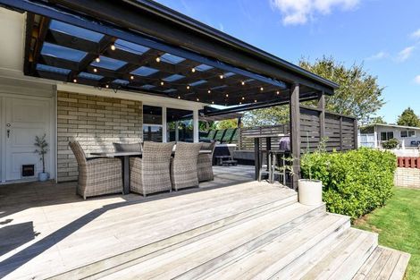 Photo of property in 2 Katherine Place, Melville, Hamilton, 3206