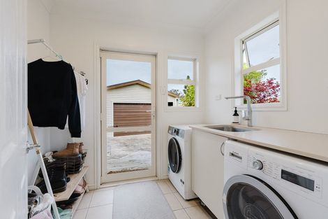 Photo of property in 55 Plunket Terrace, Hamilton East, Hamilton, 3216