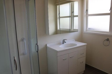 Photo of property in 2/53 Ludlam Crescent, Woburn, Lower Hutt, 5010