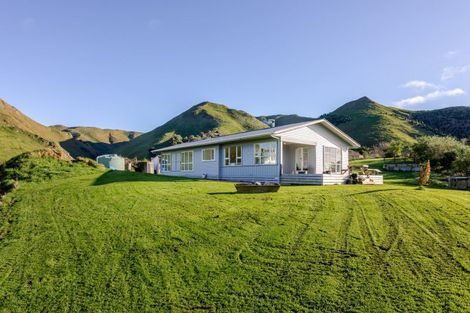 Photo of property in 400 Te Kakapo Valley Road, Dannevirke, 4978