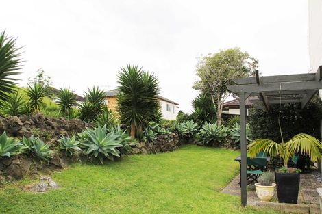 Photo of property in 6b Tidey Road, Mount Wellington, Auckland, 1072