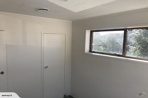 Photo of property in 1/3204 Great North Road, New Lynn, Auckland, 0600