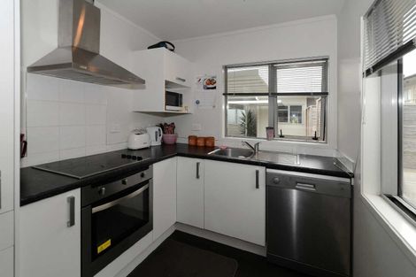 Photo of property in 14 Charlemont Street, Whitiora, Hamilton, 3200