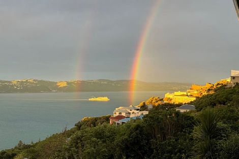 Photo of property in 38 Robieson Street, Roseneath, Wellington, 6011