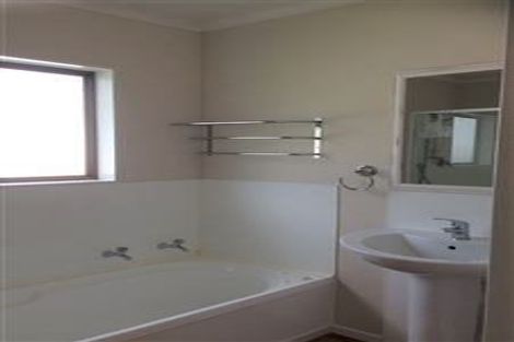 Photo of property in 19 Strathmore Avenue, Levin, 5510