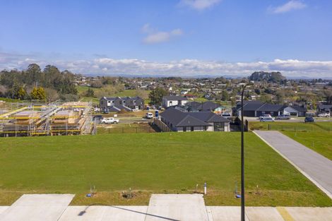 Photo of property in 30 Taahunui Rise, Peacocke, Hamilton, 3206