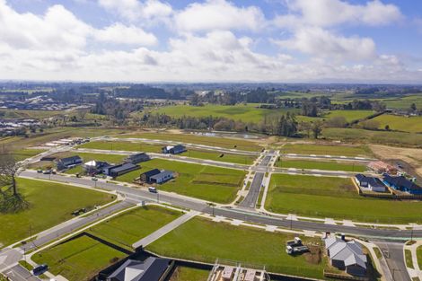 Photo of property in 30 Taahunui Rise, Peacocke, Hamilton, 3206