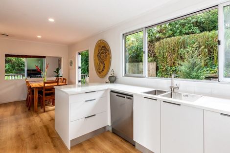 Photo of property in 83 Pleasant Road, Glen Eden, Auckland, 0602