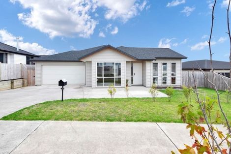 Photo of property in 135 Matua Road, Huapai, Kumeu, 0810