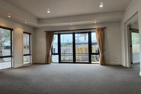 Photo of property in 1 Washington Place, Havelock North, 4130