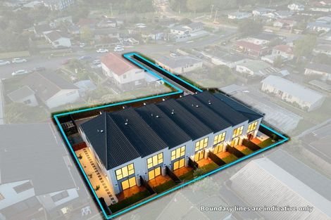 Photo of property in 1/14 Sabot Place, Massey, Auckland, 0614