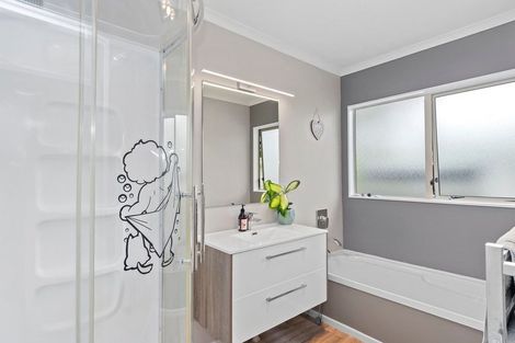 Photo of property in 25 Sunvale Place, Gate Pa, Tauranga, 3112