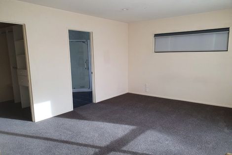 Photo of property in 3 Boeing Place, Goodwood Heights, Auckland, 2105
