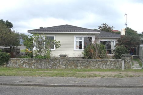 Photo of property in 22 Ngaio Road, Raumati Beach, Paraparaumu, 5032