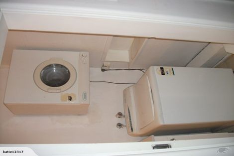 Photo of property in 68-70 Pirie Street, Mount Victoria, Wellington, 6011