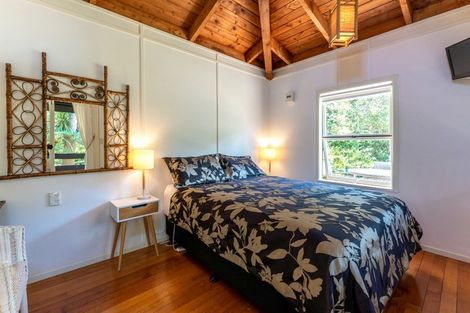 Photo of property in 3 Makora Avenue, Oneroa, Waiheke Island, 1081