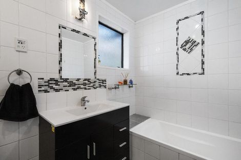 Photo of property in 8a Oliver Street, Kihikihi, Te Awamutu, 3800