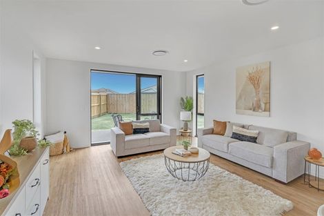 Photo of property in 8 Gemstone Place, Rolleston, 7615