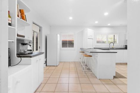 Photo of property in 113 John F Kennedy Drive, Milson, Palmerston North, 4414