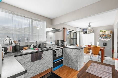Photo of property in 2/41 Picton Avenue, Riccarton, Christchurch, 8011