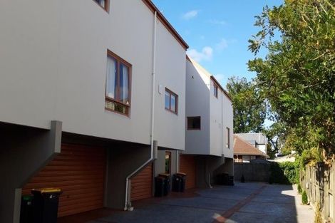 Photo of property in 2/90 Springfield Road, St Albans, Christchurch, 8014