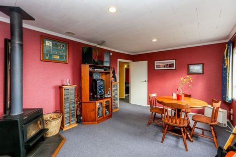 Photo of property in 3 Ranfurly Street, Frankleigh Park, New Plymouth, 4310