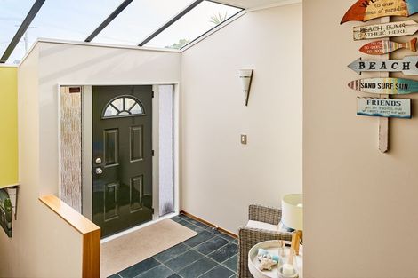 Photo of property in 93 Marine Parade, Paraparaumu Beach, Paraparaumu, 5032