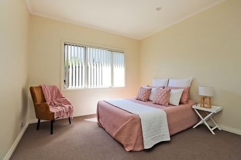 Photo of property in 8 Syrah Place, Greenmeadows, Napier, 4112