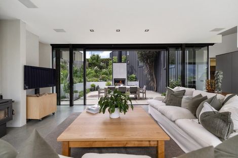 Photo of property in 20 Advance Terrace, Arrowtown, 9302