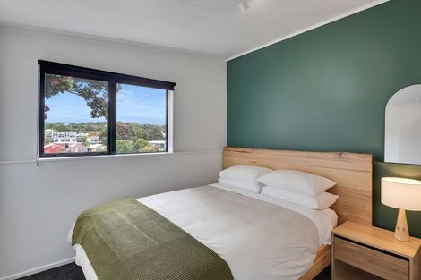 Photo of property in 35 Young Street, New Plymouth, 4310