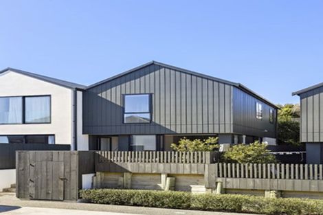 Photo of property in 19/6 Oswald Crescent, Paparangi, Wellington, 6037