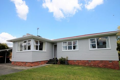 Photo of property in 17 Surrey Street, Manurewa, Auckland, 2102