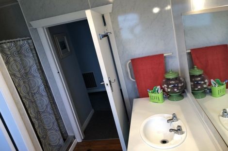 Photo of property in 11 Miranda Street, Stratford, 4332