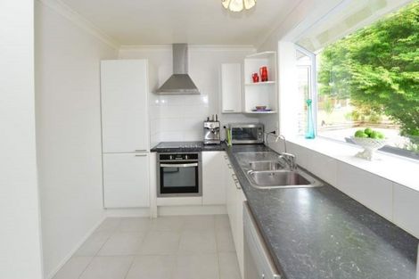 Photo of property in 82 Luckens Road, West Harbour, Auckland, 0618