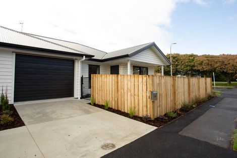 Photo of property in 2/35 Flynn Road, Hillcrest, Hamilton, 3216