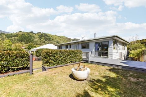 Photo of property in 8 Victoria Close, Picton, 7220