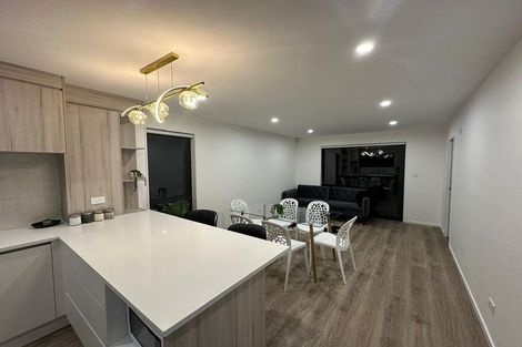 Photo of property in 2/3 Harris Road, Mount Wellington, Auckland, 1051