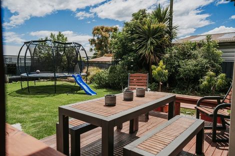 Photo of property in 18 Johnson Street, Milton, 9220