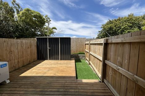 Photo of property in 4/241 Don Buck Road, Massey, Auckland, 0614