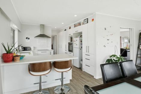 Photo of property in 8 Sandleigh Drive, Athenree, Katikati, 3177