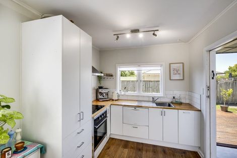 Photo of property in 11 Magdalen Crescent, Pirimai, Napier, 4112