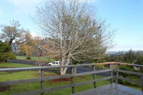 Photo of property in 9 Thomas Avenue, Te Atatu Peninsula, Auckland, 0610