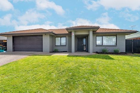 Photo of property in 17 Burgundy Court, Rototuna, Hamilton, 3210