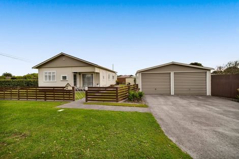 Photo of property in 19 Kapuni Street, Manaia, 4612