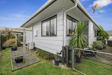 Photo of property in 2/24 Gadsby Street, Avalon, Lower Hutt, 5011