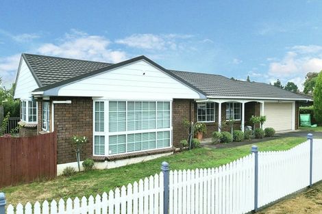 Photo of property in 21 Mark Edward Drive, Half Moon Bay, Auckland, 2012