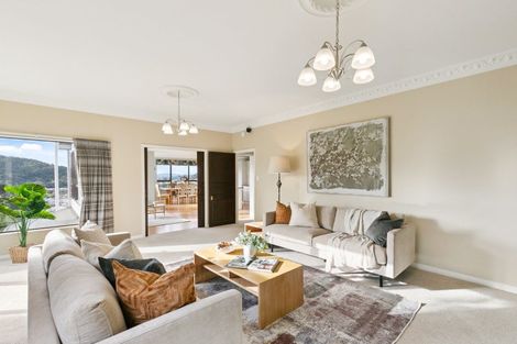 Photo of property in 10 Kate Way, Karori, Wellington, 6012