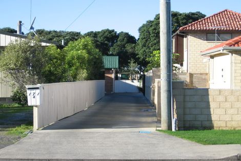 Photo of property in 171 Centreway Road, Orewa, 0931