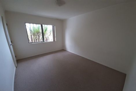 Photo of property in 15 Orchard Road, Browns Bay, Auckland, 0630